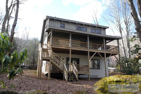 342 Hawks Lake Dr, Seven Devils, NC 28604 photo 1