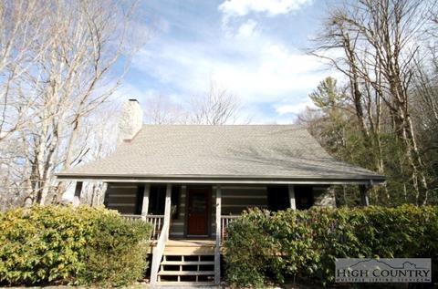 342 Hawks Lake Dr, Seven Devils, NC 28604 photo 24