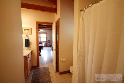 342 Hawks Lake Dr, Seven Devils, NC 28604 photo 17