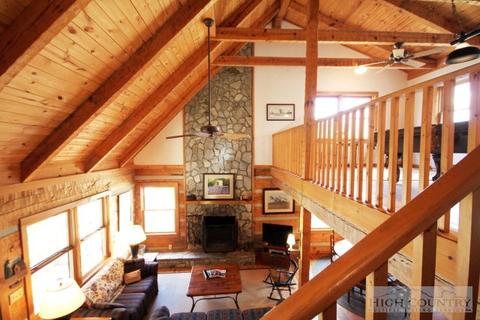 342 Hawks Lake Dr, Seven Devils, NC 28604 photo 10