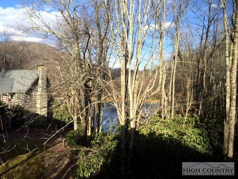 342 Hawks Lake Dr, Seven Devils, NC 28604 photo 27