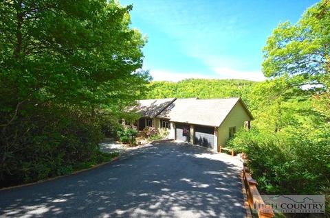 364 Algonquin Dr, Boone, NC 28607 photo 13