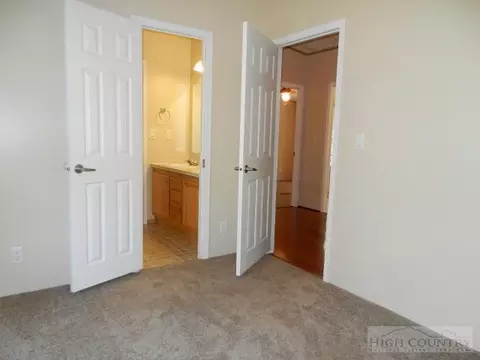 314 Bear Creek Ln, Deep Gap, NC 28618 photo 8