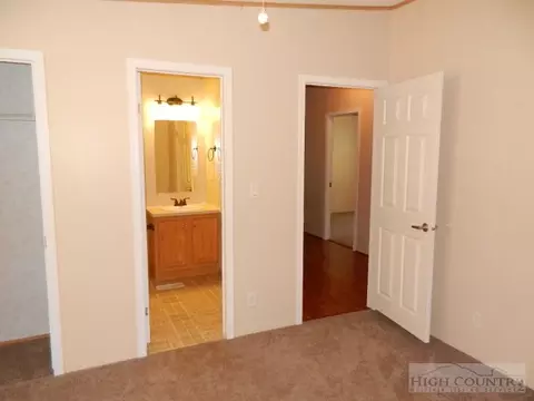 314 Bear Creek Ln, Deep Gap, NC 28618 photo 9