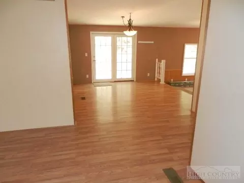 314 Bear Creek Ln, Deep Gap, NC 28618 photo 10