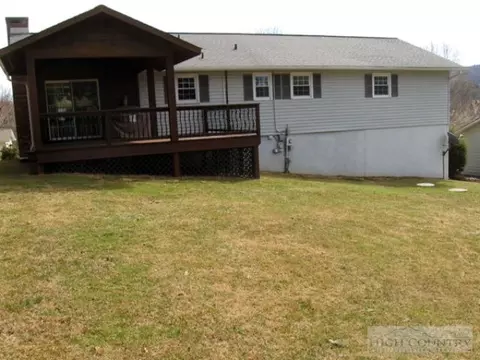 544 Cedar Ln, Boone, NC 28607 photo 2