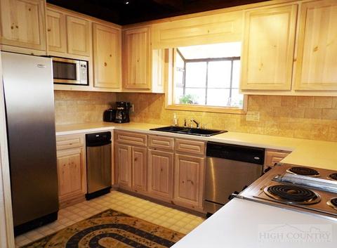 297 Elm, Boone, NC 28607 photo 5