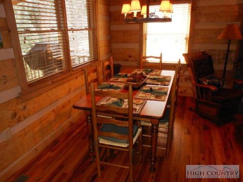302 Hawks Lake Dr, Seven Devils, NC 28604 photo 3