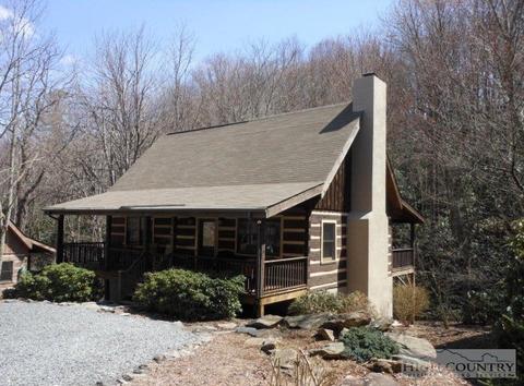 302 Hawks Lake Dr, Seven Devils, NC 28604 photo 1