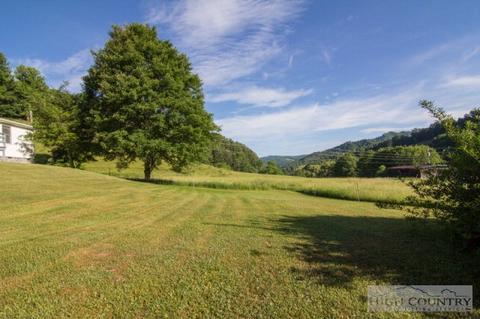 285 Bob Campbell Rd, Vilas, NC 28692 photo 16