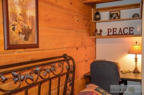 582 Timberlakes Dr, Todd, NC 28684 photo 7