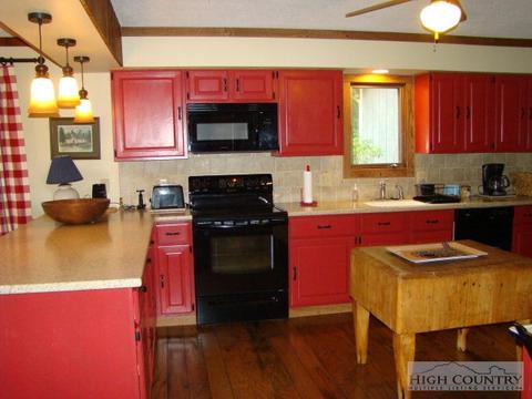 325 Owl Rest Ln, Deep Gap, NC 28618 photo 27