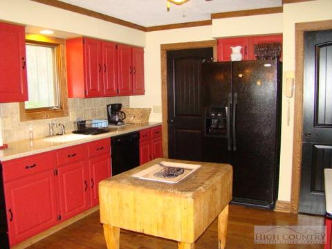 325 Owl Rest Ln, Deep Gap, NC 28618 photo 28
