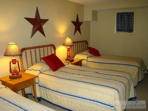 325 Owl Rest Ln, Deep Gap, NC 28618 photo 17