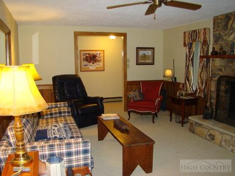 325 Owl Rest Ln, Deep Gap, NC 28618 photo 14