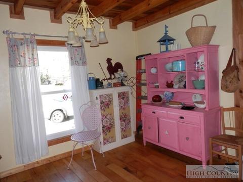344 Henry Winebarger, Boone, NC 28607 photo 5