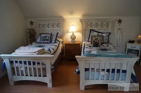 172 High Knolls Ln, Deep Gap, NC 28618 photo 8