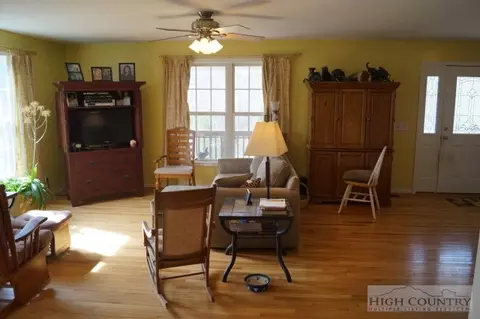 172 High Knolls Ln, Deep Gap, NC 28618 photo 21