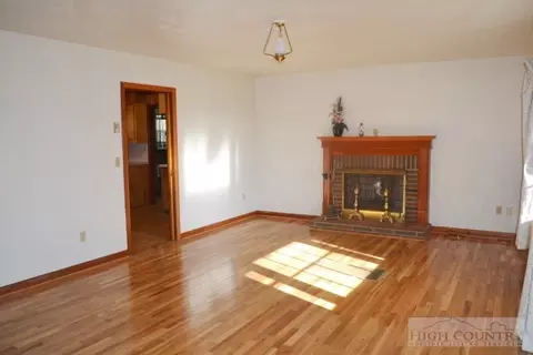 29 Sunset Ln, Independence, VA 24348 photo 3