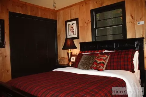 419 Saddle Ln, Deep Gap, NC 28618 photo 7