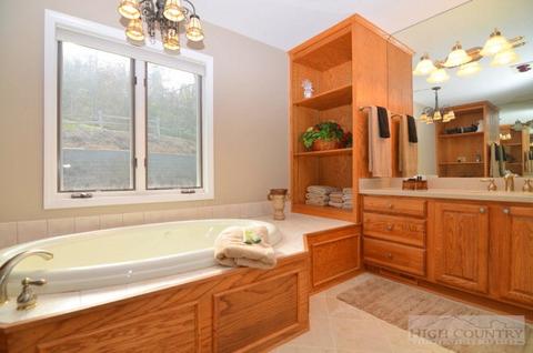 190 Regency Ln, Boone, NC 28607 photo 24