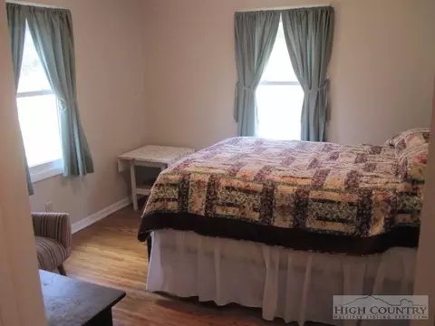 247 Stone Mountain Rd, Vilas, NC 28692 photo 4