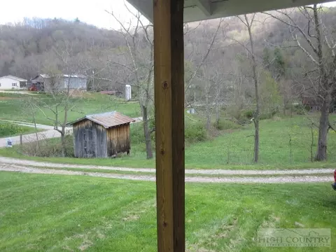 247 Stone Mountain Rd, Vilas, NC 28692 photo 9