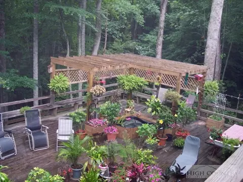 471 Schaffer Rd, Boone, NC 28607 photo 4