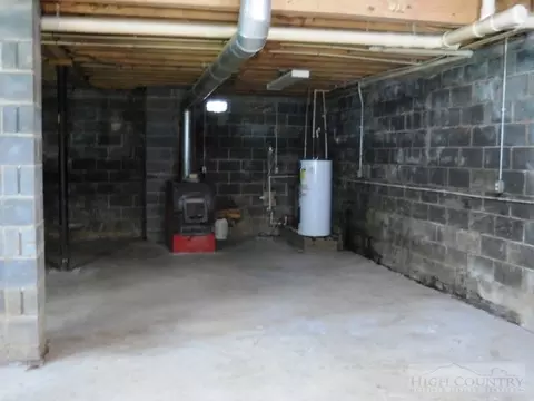 1336 Big Windfall Rd, Lansing, NC 28643 photo 23