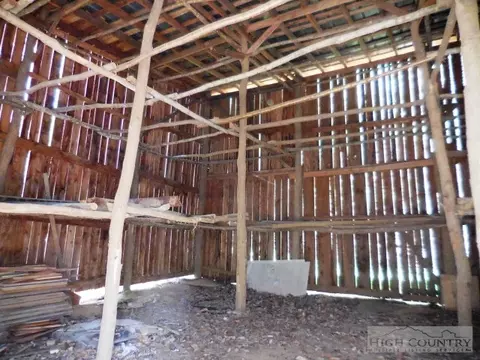 1336 Big Windfall Rd, Lansing, NC 28643 photo 7