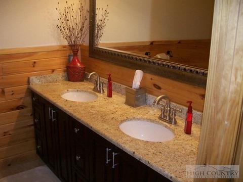 800 Alpine Dr, Seven Devils, NC 28604 photo 37