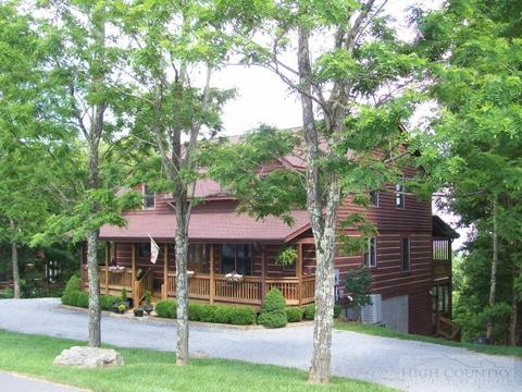 800 Alpine Dr, Seven Devils, NC 28604 photo 2