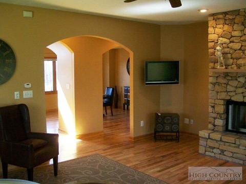 970 Algonquin Dr, Boone, NC 28607 photo 14