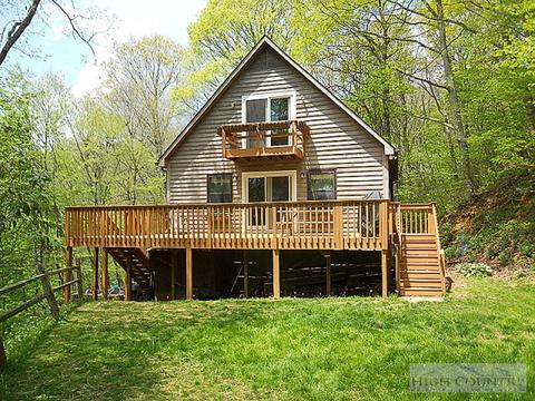 310 Lynn Hl, Boone, NC 28607 photo 2