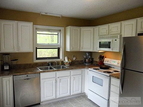 310 Lynn Hl, Boone, NC 28607 photo 24