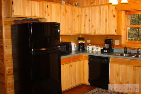 3543 Wildcat Rd, Deep Gap, NC 28618 photo 16