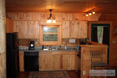 3543 Wildcat Rd, Deep Gap, NC 28618 photo 13