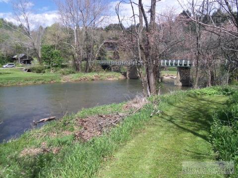 3252 Willie Brown Rd, Crumpler, NC 28617 photo 7