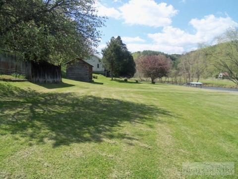 3252 Willie Brown Rd, Crumpler, NC 28617 photo 4