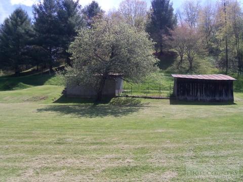 3252 Willie Brown Rd, Crumpler, NC 28617 photo 28