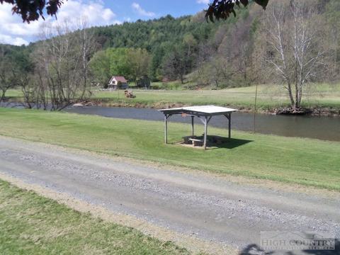 3252 Willie Brown Rd, Crumpler, NC 28617 photo 27