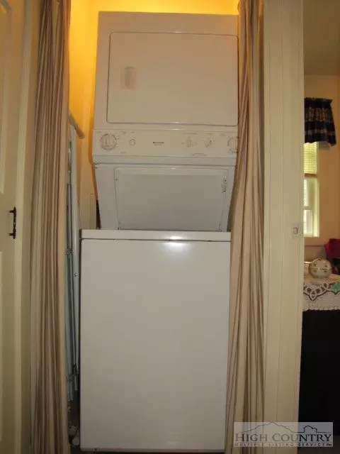 329 Turkey Rdg, Lansing, NC 28643 photo 12