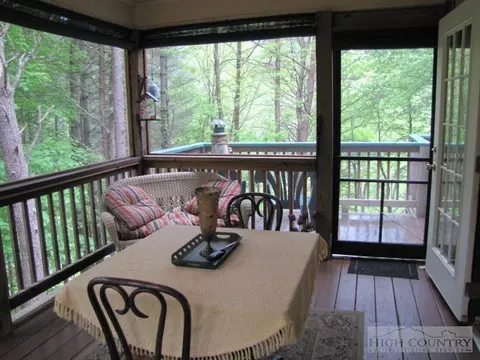 329 Turkey Rdg, Lansing, NC 28643 photo 24