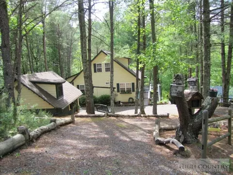 329 Turkey Rdg, Lansing, NC 28643 photo 1