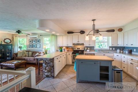 1115 Deck Hill Rd, Boone, NC 28607 photo 1