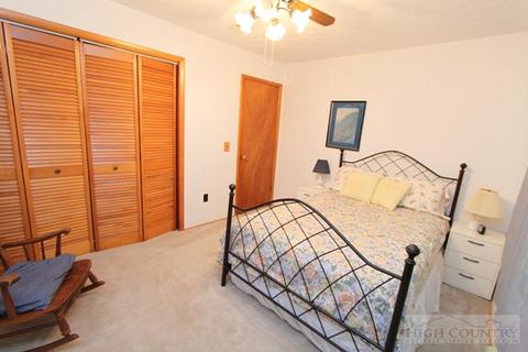 201 Locust Hl, Boone, NC 28607 photo 14