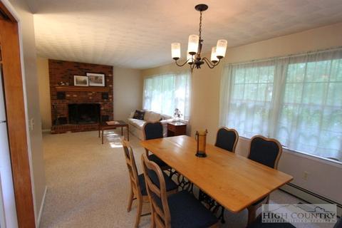 201 Locust Hl, Boone, NC 28607 photo 7