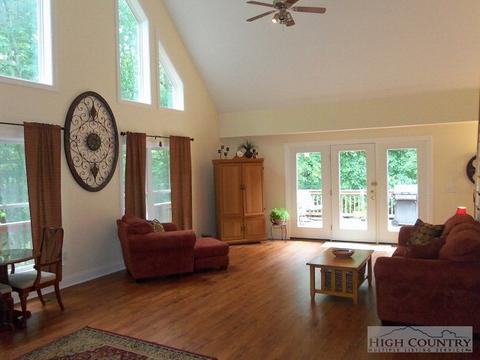 891 Patton Ridge Rd, Deep Gap, NC 28618 photo 2