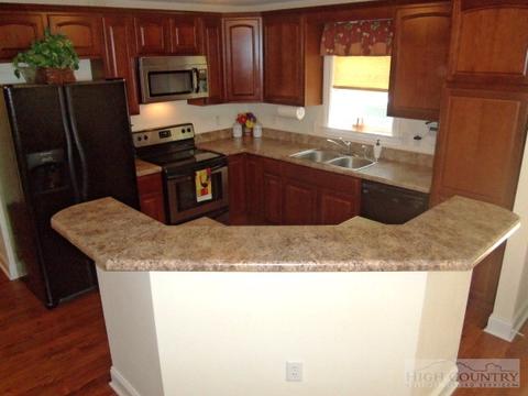891 Patton Ridge Rd, Deep Gap, NC 28618 photo 10