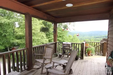 416 Rivers Crest Rd, Boone, NC 28607 photo 9